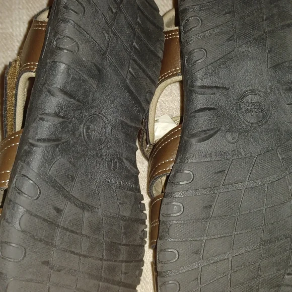 Wonder Nation Boys Brown Fisherman Sandles Size 2. - Picture 2 of 2